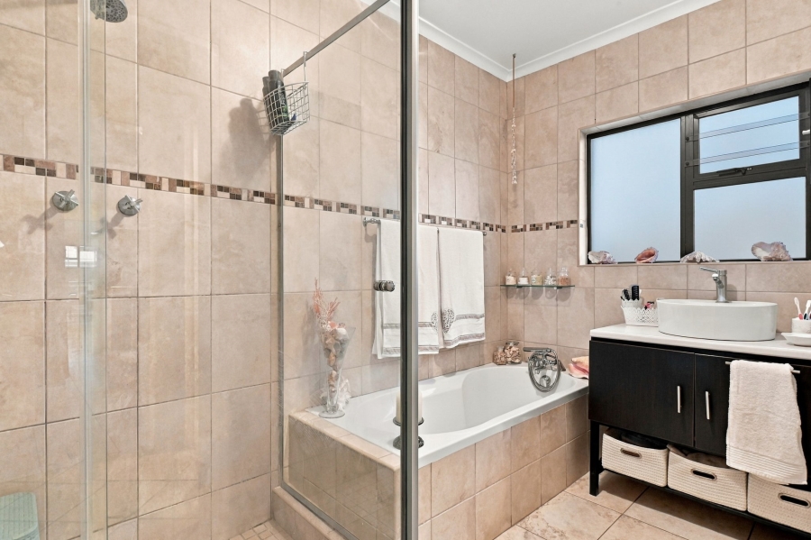 3 Bedroom Property for Sale in Plumstead Western Cape